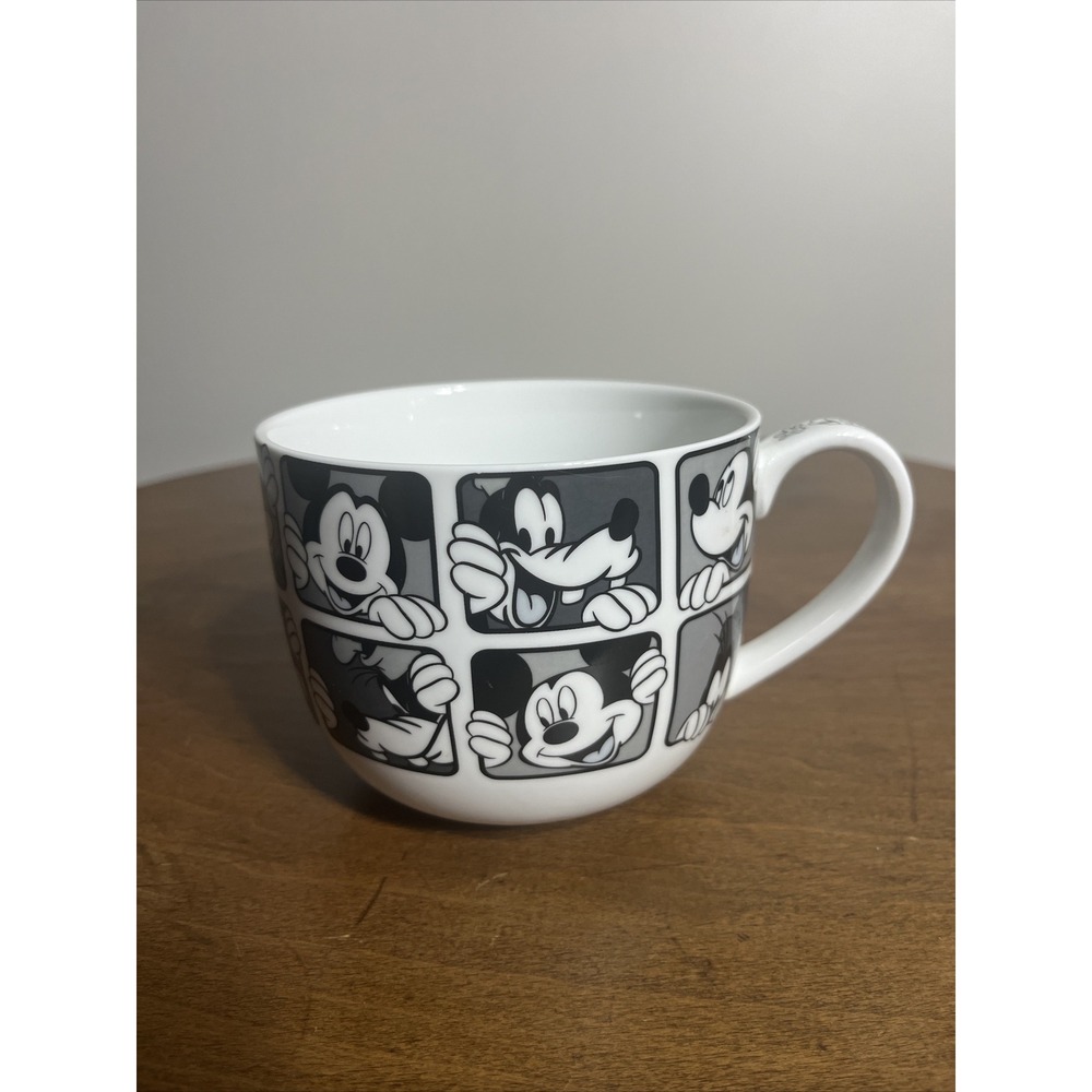 Disney Mickey Mouse Mug Black White Square‎ Panels Coffee Cup - Picture 2 of 6
